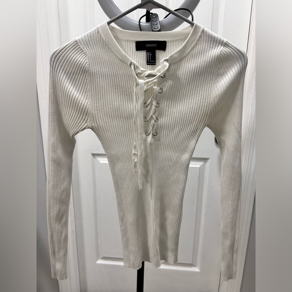 Forever 21 Women's White Ribbed Lace-Up Top - Picture 1 of 3